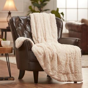 Chanasya -  Wolf Faux Fur Throw Blanket with Plush Fa Ivory